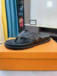 Picture of Louis Vuitton Slippers _SKULVsz38-44hnh0436970